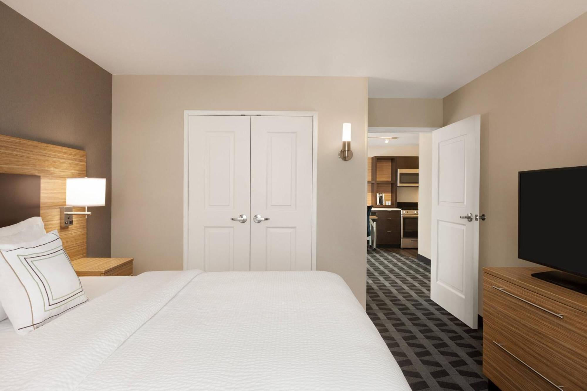 Towneplace Suites Cedar Rapids Marion Exterior foto